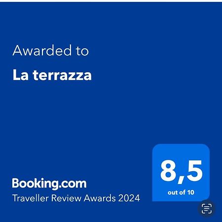 ヴァラッツェ La Terrazza Bed & Breakfast エクステリア 写真