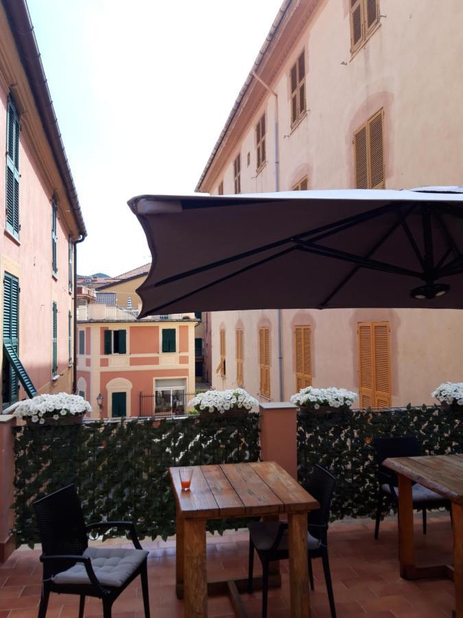 ヴァラッツェ La Terrazza Bed & Breakfast エクステリア 写真